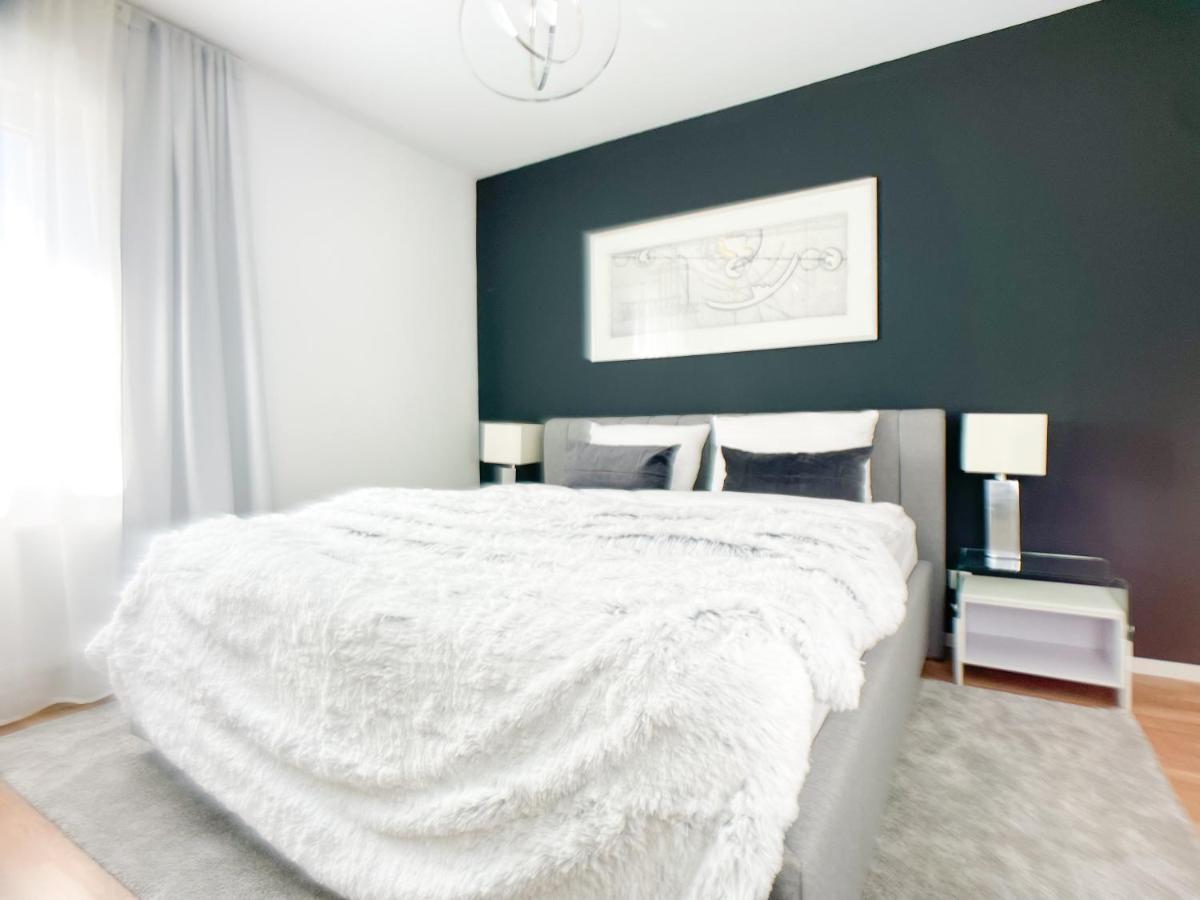 M-Style 02 Apartment Mit Balkon 24H Self-Check-In, Free Parking, Netflix Nürnberg Kültér fotó