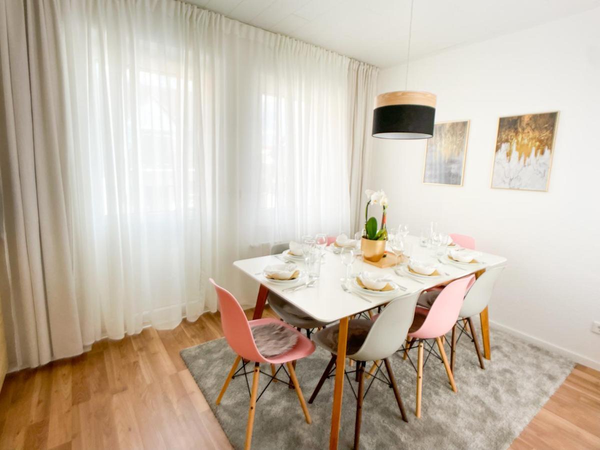 M-Style 02 Apartment Mit Balkon 24H Self-Check-In, Free Parking, Netflix Nürnberg Kültér fotó