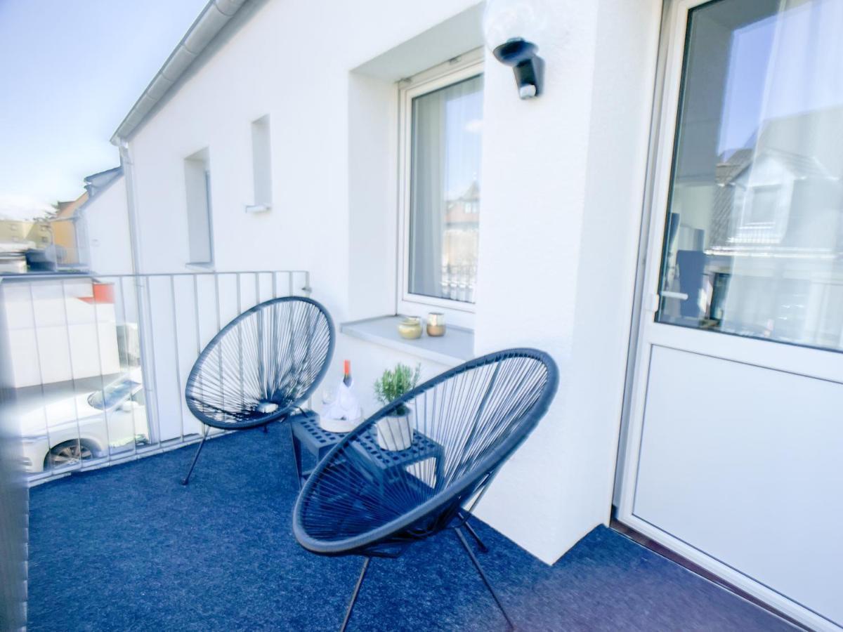 M-Style 02 Apartment Mit Balkon 24H Self-Check-In, Free Parking, Netflix Nürnberg Kültér fotó