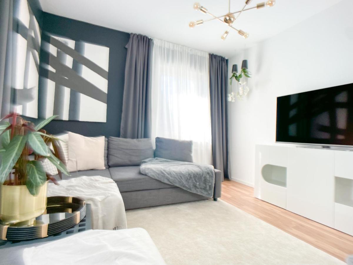 M-Style 02 Apartment Mit Balkon 24H Self-Check-In, Free Parking, Netflix Nürnberg Kültér fotó